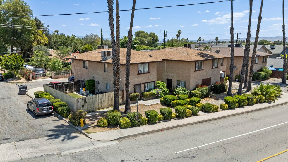 More Photos Of 4485 Sierra Way, San Bernardino Apartments For Sale