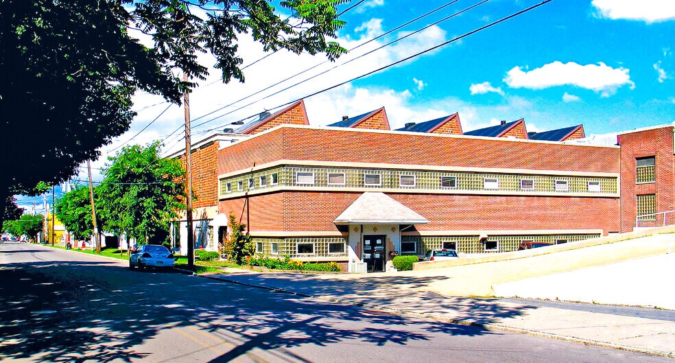 More Photos Of 350-390 N Pennsylvania Ave, Wilkes Barre Warehouse For Sale