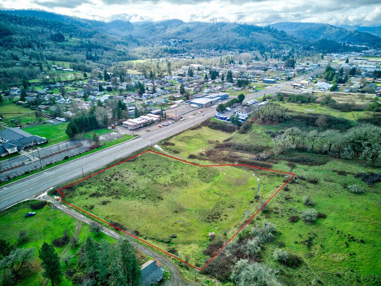 More Photos Of 3110 NE Diamond Lake Blvd, Roseburg Land For Sale