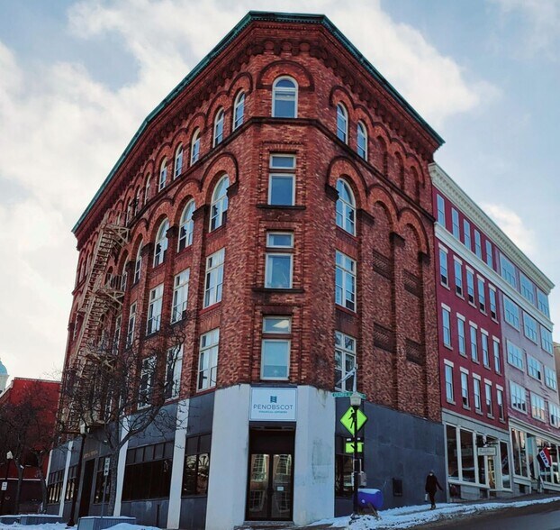 More Photos Of 74 Hammond St, Bangor Medical For Sale