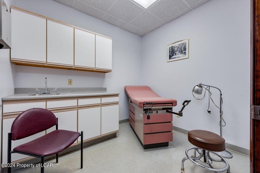 More Photos Of 832 Airport Rd, Hazle Township Medical For Sale