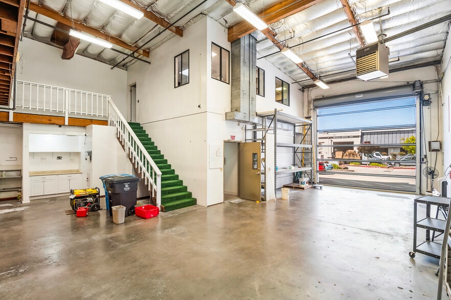 More Photos Of 1160 Industrial Rd, San Carlos Research And Development For Sale