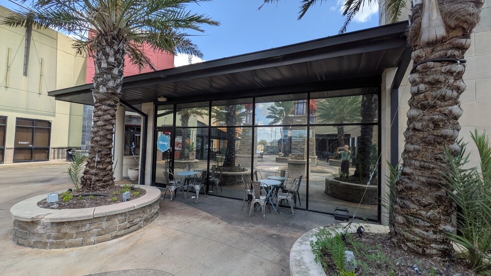 More Photos Of 20900 Katy Fwy, Katy Unknown For Lease