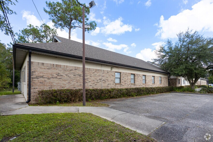 More Photos Of 5218 Jammes Rd, Jacksonville Medical For Lease
