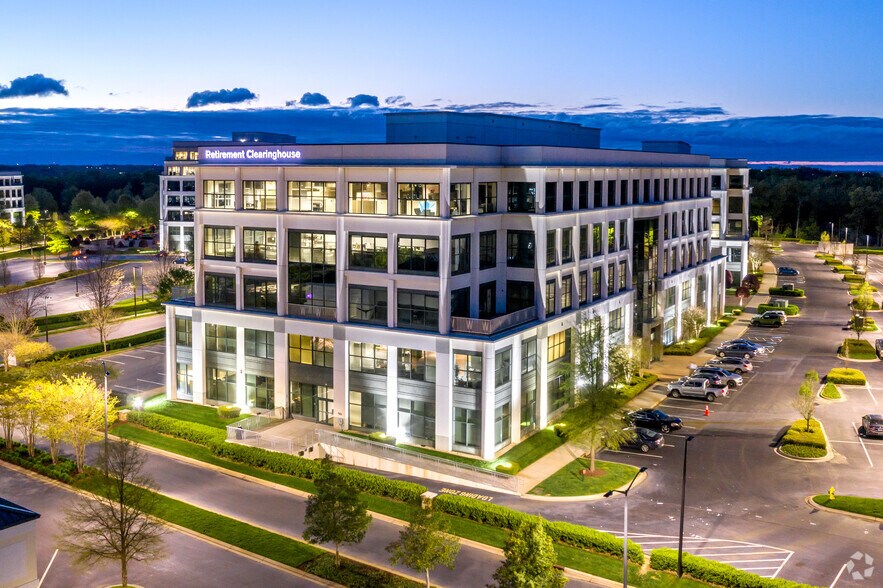 More Photos Of 3545 Whitehall Park Dr, Charlotte Office For Lease