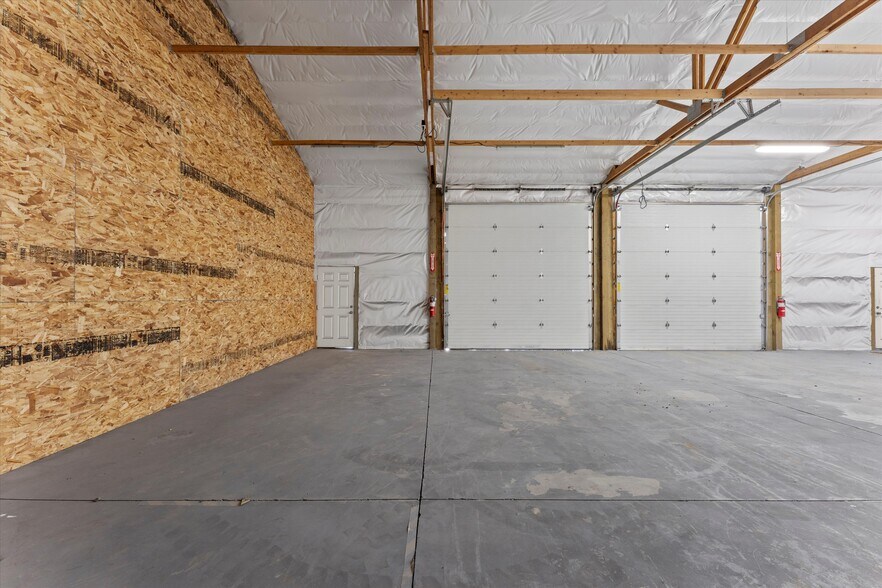 More Photos Of 221 Hamilton Rd, Moses Lake Warehouse For Lease
