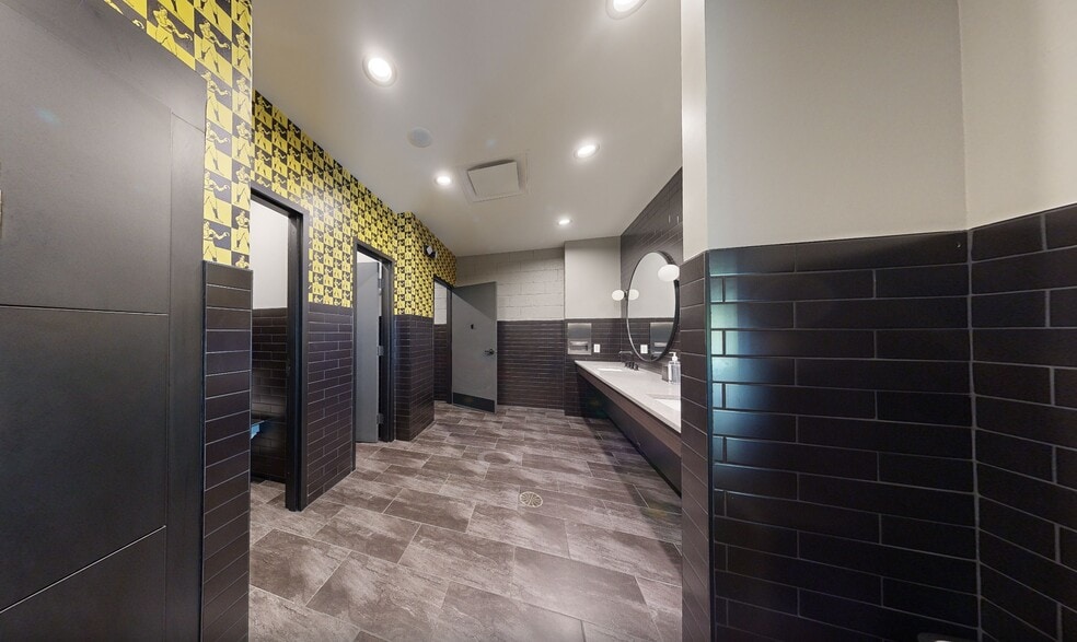 More Photos Of 3516 Ross Ave, Dallas Freestanding For Lease