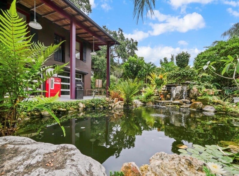 Primary Photo Of 4421 Edgewater Dr, Orlando Freestanding For Sale