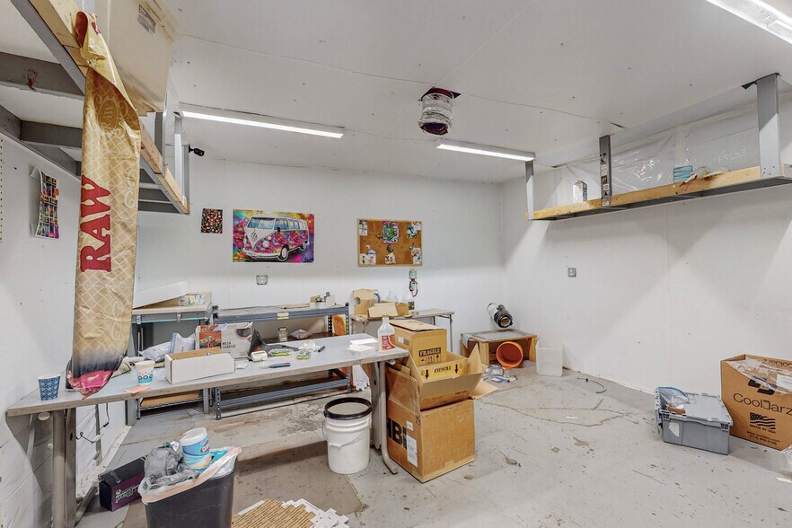 More Photos Of 1823 Commercial St NE, Albuquerque Warehouse For Sale
