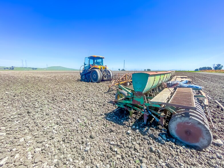 More Photos Of 3900 Hwy 37, Petaluma Land For Lease