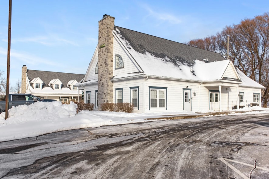 More Photos Of 2287-2301 S Milford Rd, Highland Township Office For Sale