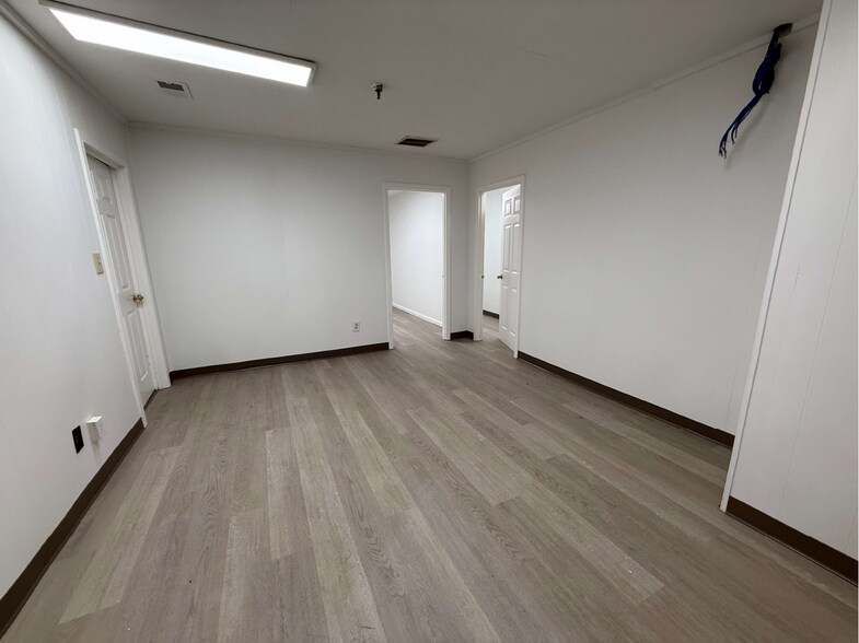 More Photos Of 7283 Spa Rd, North Charleston Warehouse For Sale