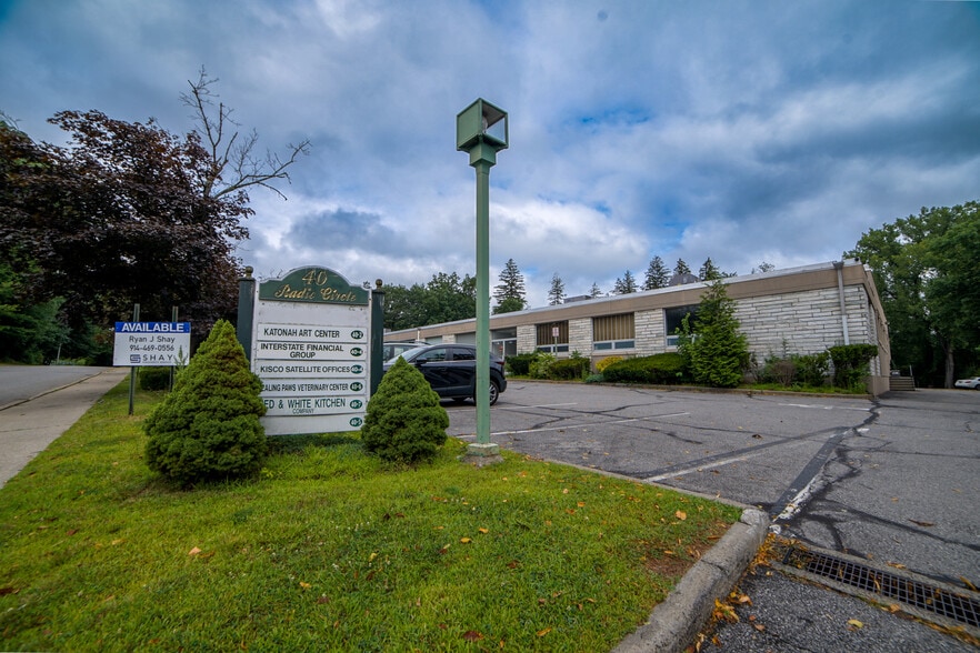 More Photos Of 40 Radio Circle Dr, Mount Kisco Flex For Sale