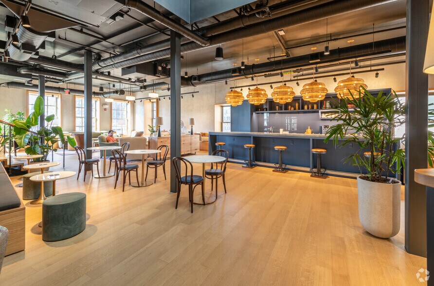 More Photos Of 125 High St, Boston Coworking Space