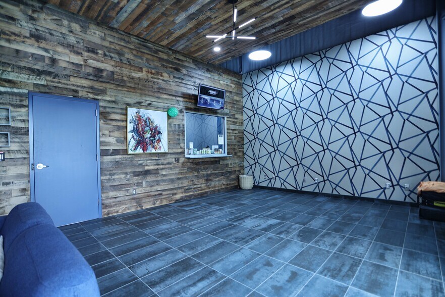 More Photos Of 11315 Hide-A-Way Ln, Thackerville Warehouse For Sale