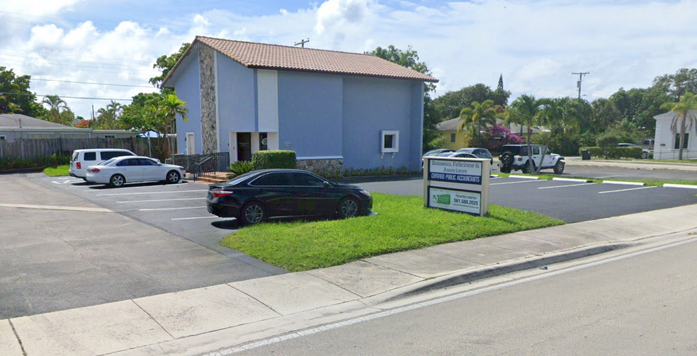 Primary Photo Of 1708 N Federal Hwy, Lake Worth Medical For Lease