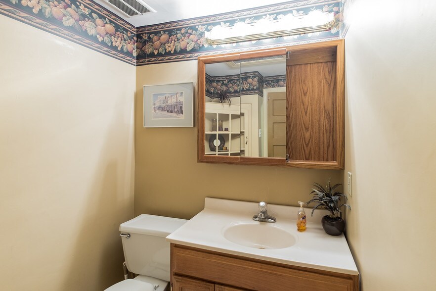 More Photos Of 214 Fayette St, Conshohocken Office Residential For Lease