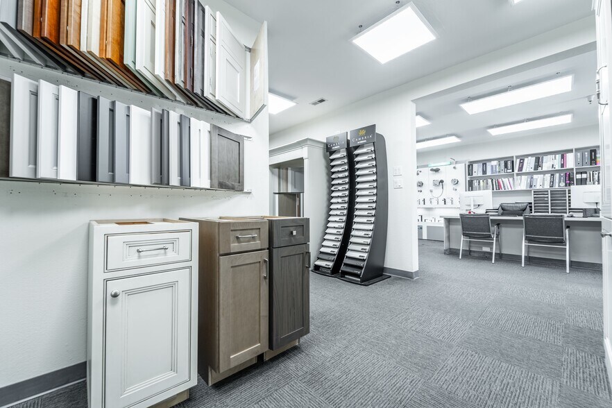 More Photos Of 1435 Huntington Ave, South San Francisco Showroom For Sale