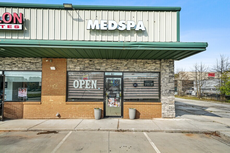 More Photos Of 295 Athens Hwy, Loganville Freestanding For Sale