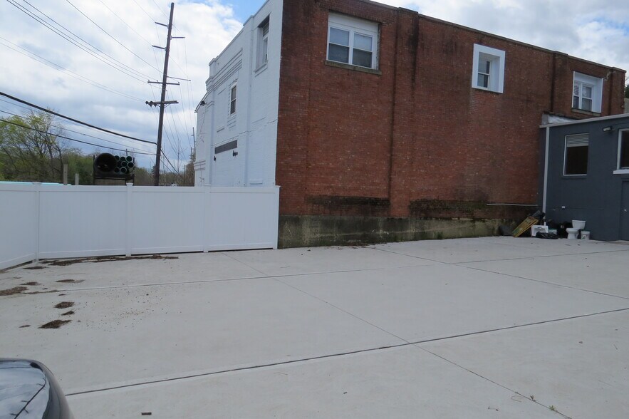 More Photos Of 135 Haven Ave, Port Washington Office For Lease
