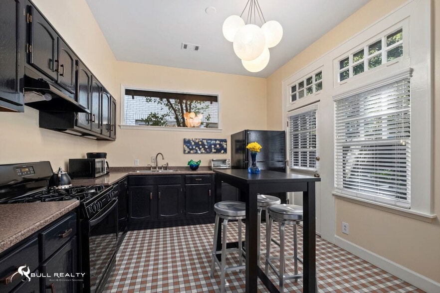 More Photos Of 356 5th St Ne, Atlanta Multifamily For Sale