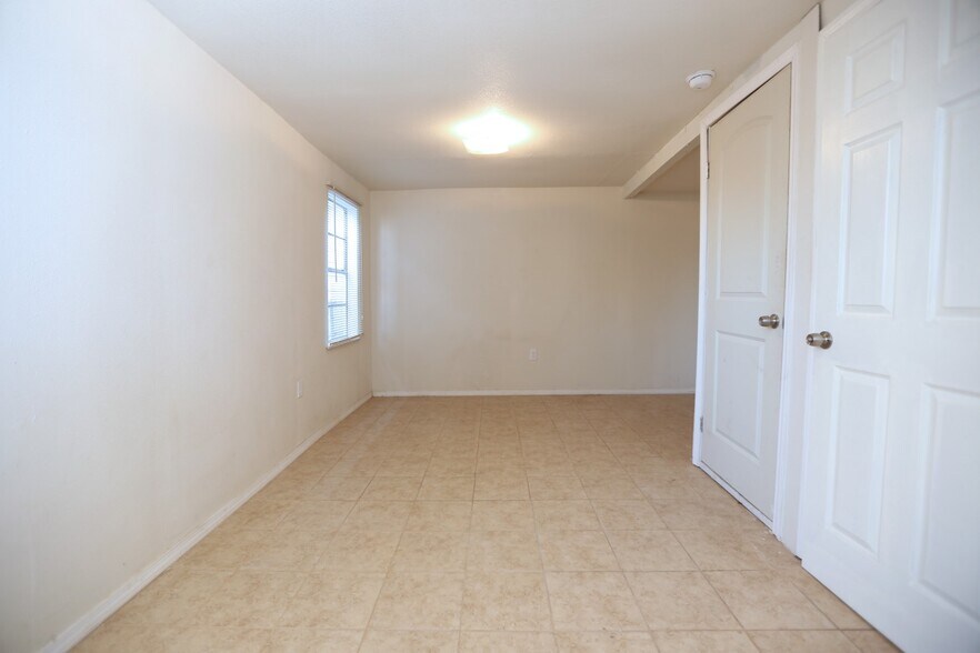 2501 Truxillo St, Houston, TX 77004 Apartments For Sale