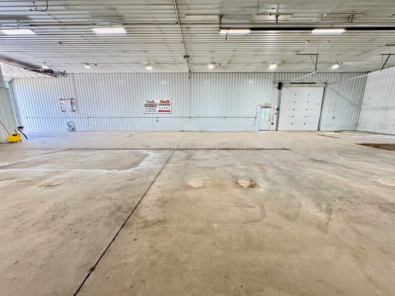 More Photos Of 7 Canaan Rd, Waymart Auto Repair For Sale