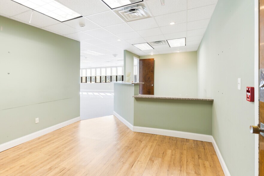 More Photos Of 200 E Eckerson Rd, New City Medical For Lease