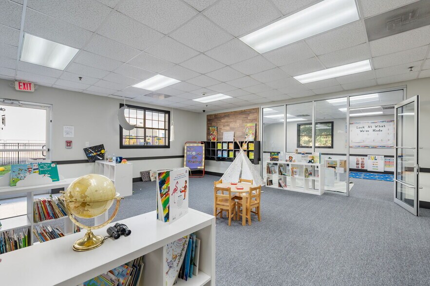 More Photos Of 10002 Camino Bandera, San Antonio Daycare Center For Sale
