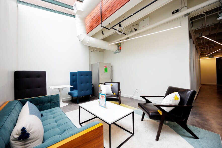 More Photos Of 1495 Canyon Blvd, Boulder Coworking Space