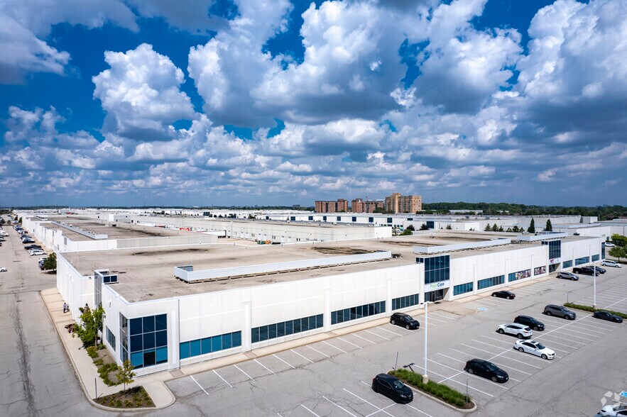More Photos Of 3580 Laird Rd, Mississauga Warehouse For Lease