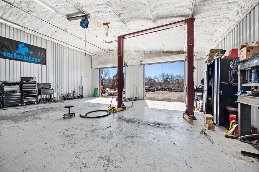 More Photos Of 204 County Road 4225, Bonham Industrial For Sale