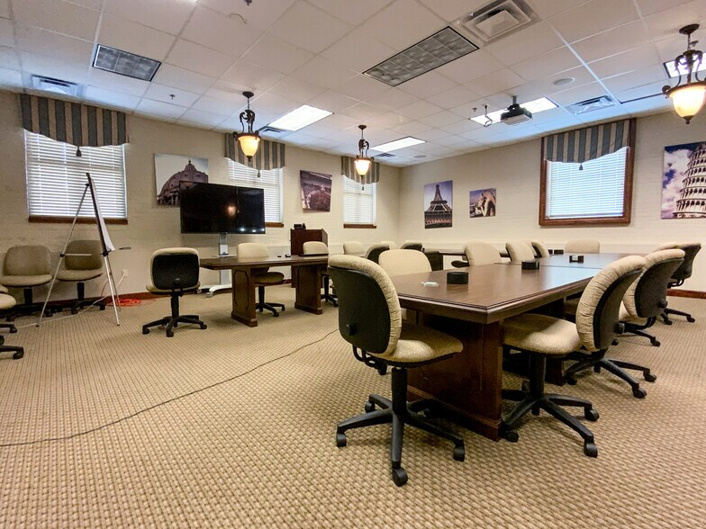 More Photos Of 1005 Broad St, Augusta Office Residential For Sale