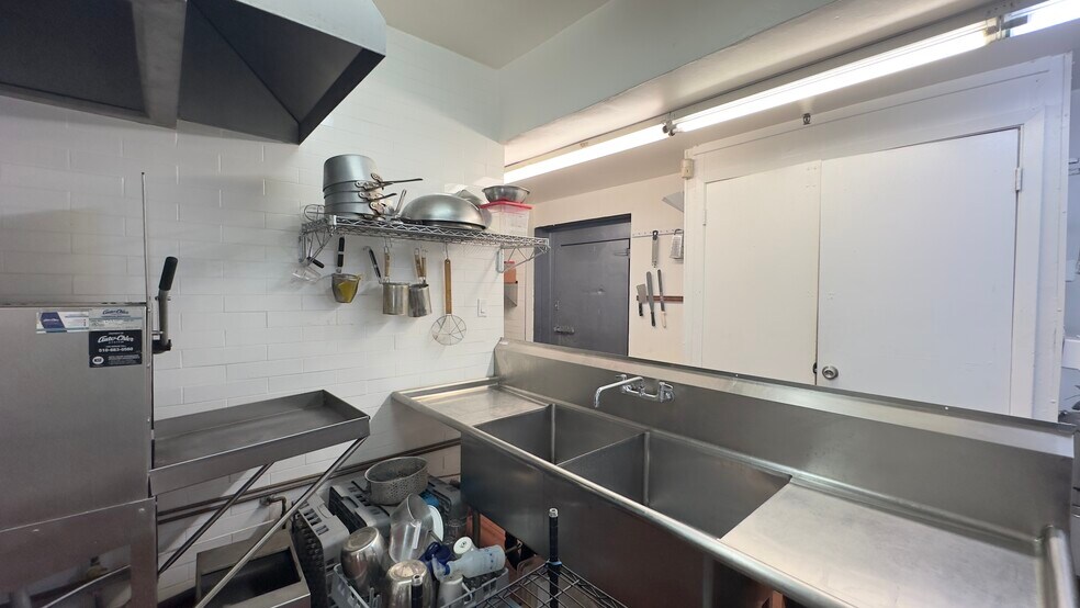 More Photos Of 1465 Webster St, Alameda Restaurant For Sale