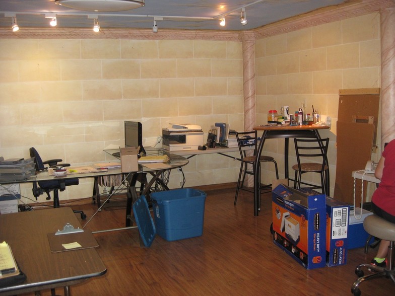 More Photos Of 99-899 Iwaena St, Aiea Warehouse For Lease