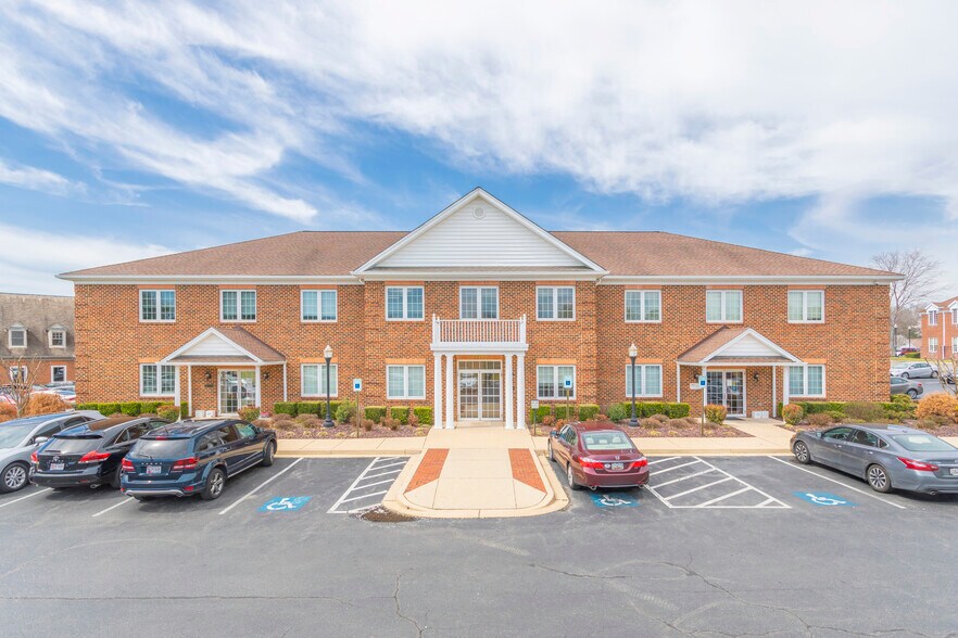 More Photos Of 23140 Moakley St, Leonardtown Medical For Lease