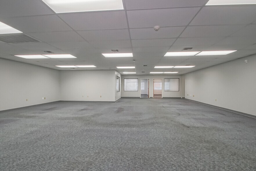 More Photos Of 1425 Sams Ave, New Orleans Office For Sale