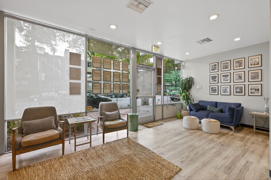 More Photos Of 1817-1819 K St, Sacramento Office For Sale