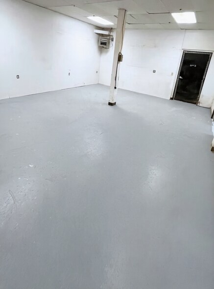 More Photos Of 120 Pleasant St, Morristown Industrial For Sale