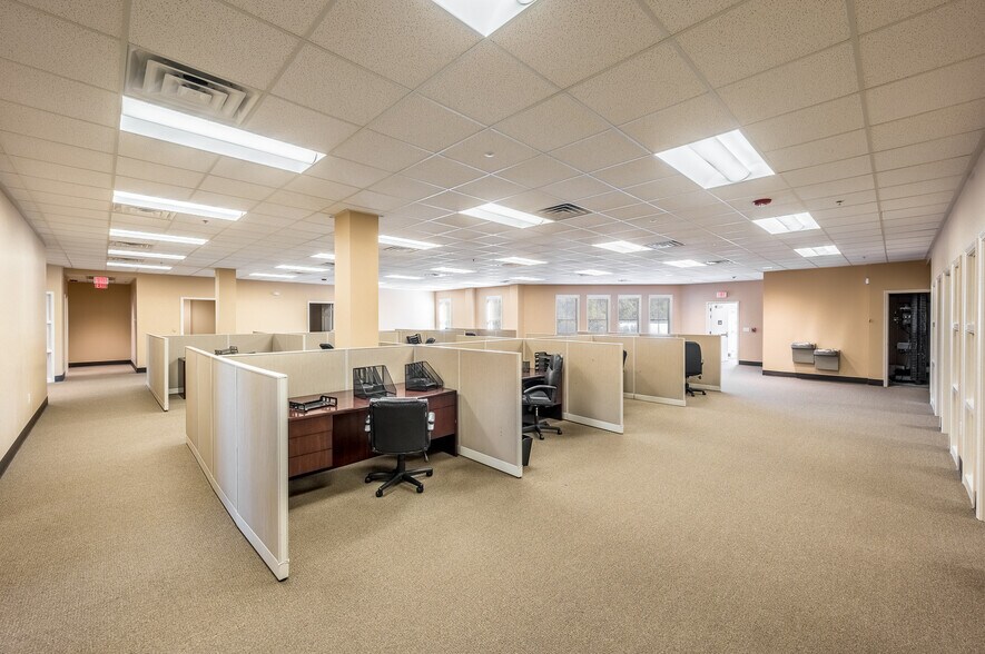 More Photos Of 2030 Wambaw Crk, Charleston Storefront Retail Office For Sale