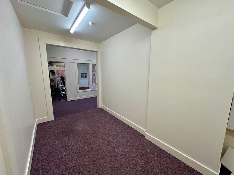 More Photos Of 408 Broad St, Nevada City Storefront Retail Office For Lease