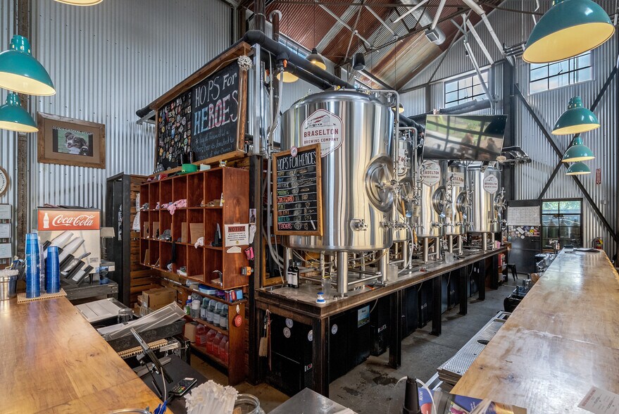 More Photos Of 9859 Davis st, Braselton Specialty For Sale