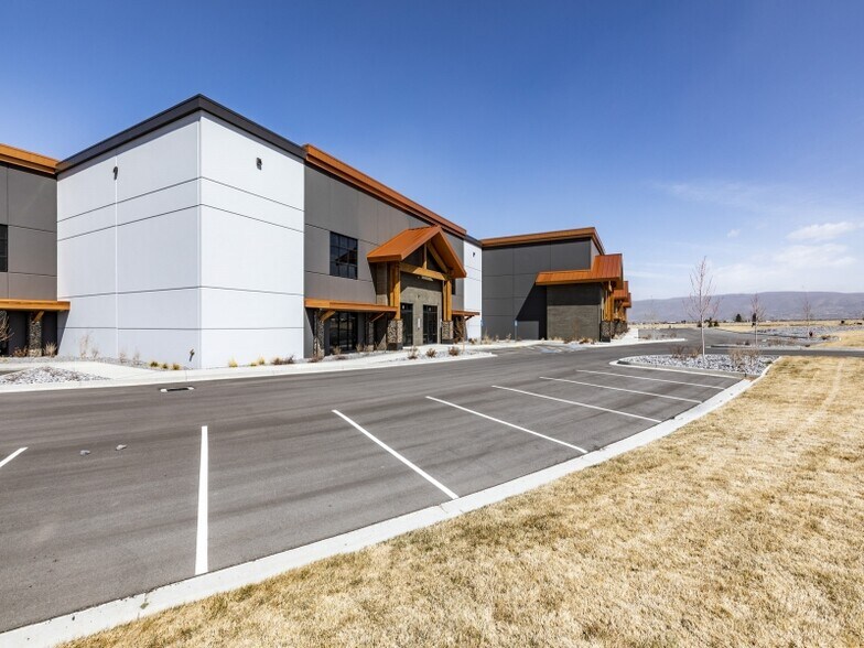 More Photos Of 2210 W 3000 S, Heber City Warehouse For Lease