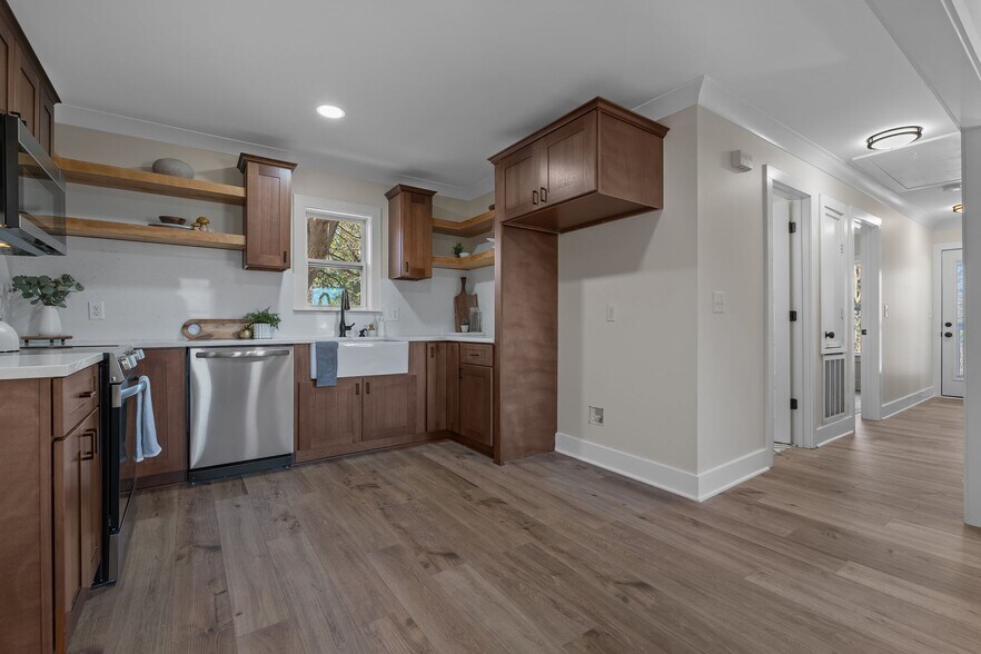 More Photos Of , Greenville Multifamily For Sale