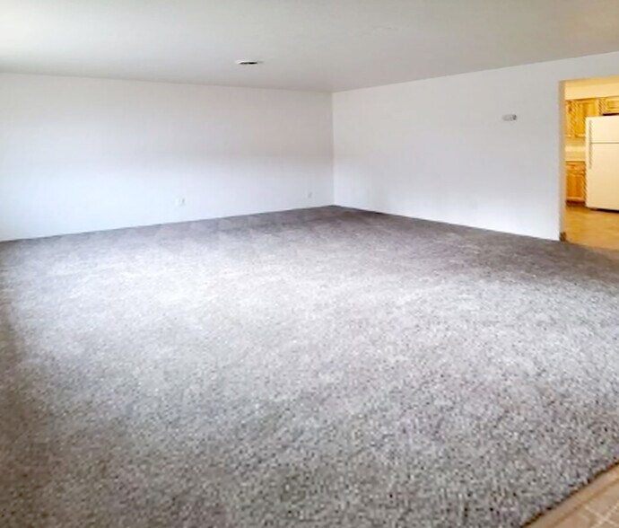 More Photos Of 1267 SE Holman Ave, Dallas Apartments For Sale