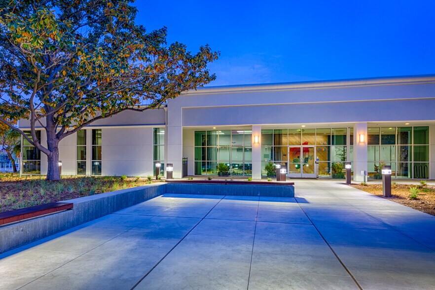 More Photos Of 1215 Bordeaux Dr, Sunnyvale Light Manufacturing For Lease