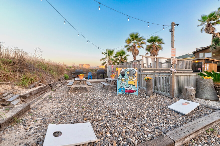 More Photos Of 539 S 12th St, Port Aransas Hotel For Sale