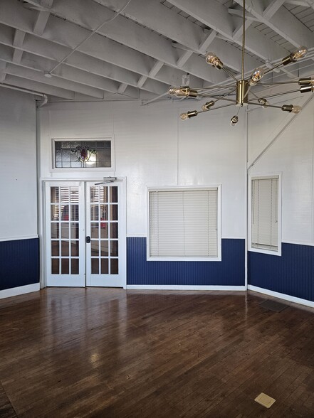 More Photos Of 315 W Solomon St, Griffin Office For Sale