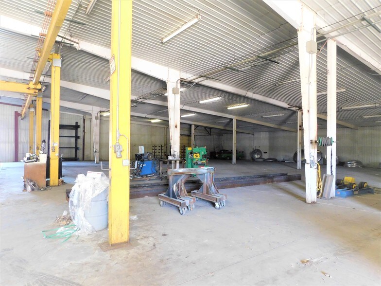 More Photos Of 23044 Honey Creek Rd, Sulphur Springs Distribution For Sale