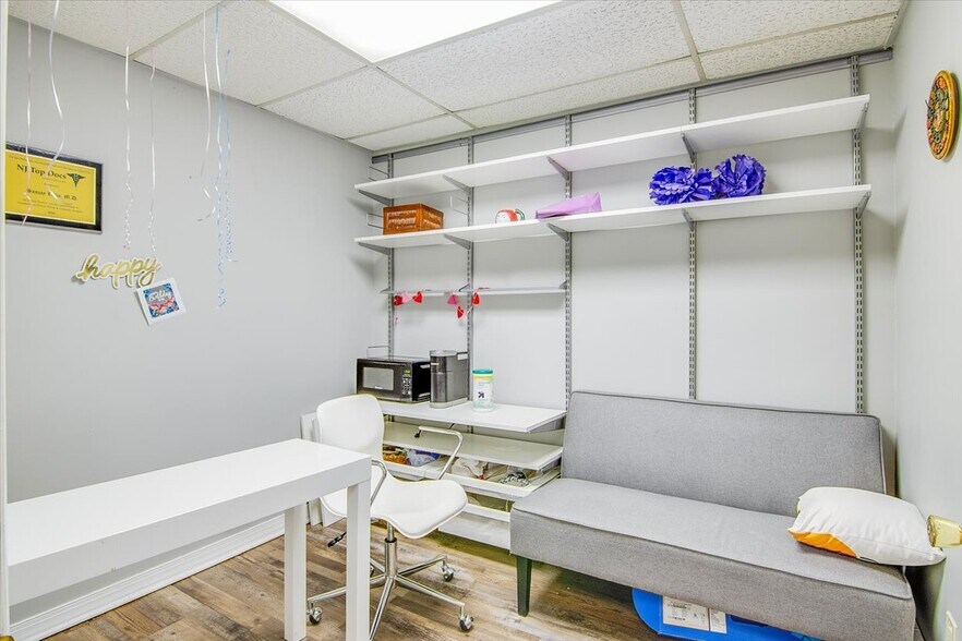 More Photos Of 383 Northfield Rd, West Orange Medical For Sale